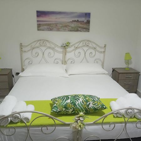 Hotel Arcobaleno à Porto Cesareo Extérieur photo